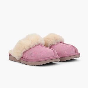 UGG Cozy II Iridescent Stars Slippers
Girls' Preschool/Shoes/Slippers